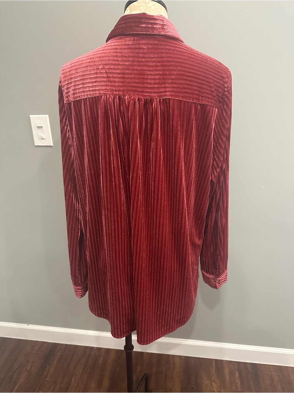 Umgee Velvet Ribbed Button-Up Shirt - Red - Picture 4 of 4